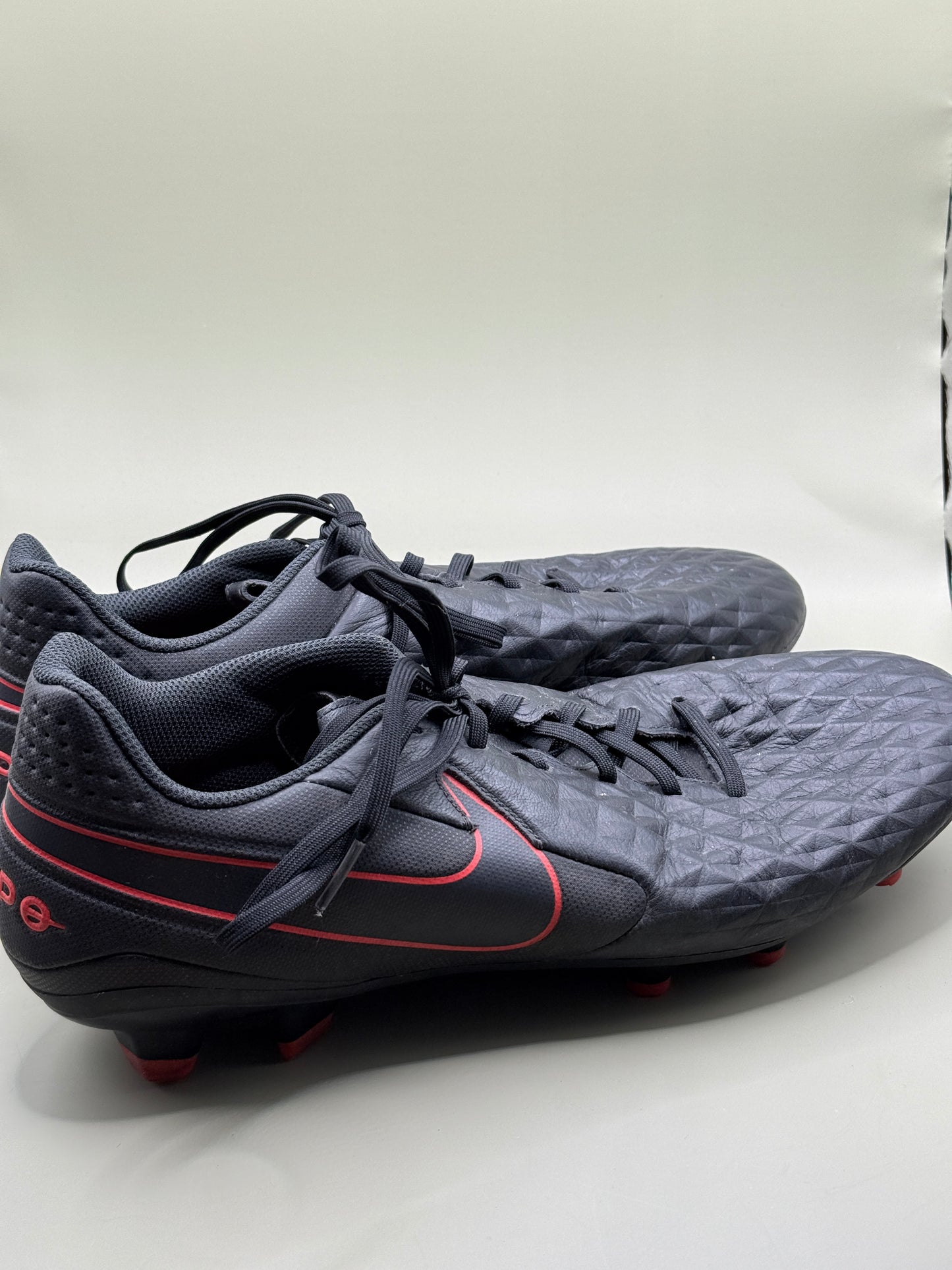 Nike Tiempo Legend 8 Club FG Football Boots – Black/Red – US 12