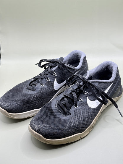 Nike Metcon Training Shoes – Women's US 7.5 / EU 38.5