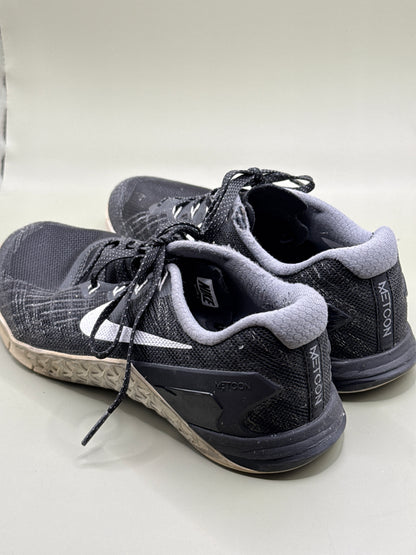 Nike Metcon Training Shoes – Women's US 7.5 / EU 38.5