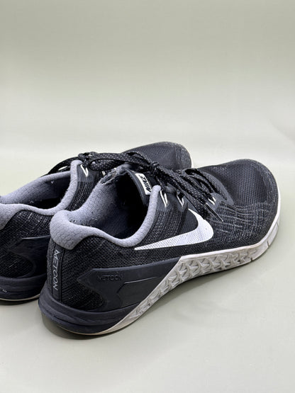 Nike Metcon Training Shoes – Women's US 7.5 / EU 38.5