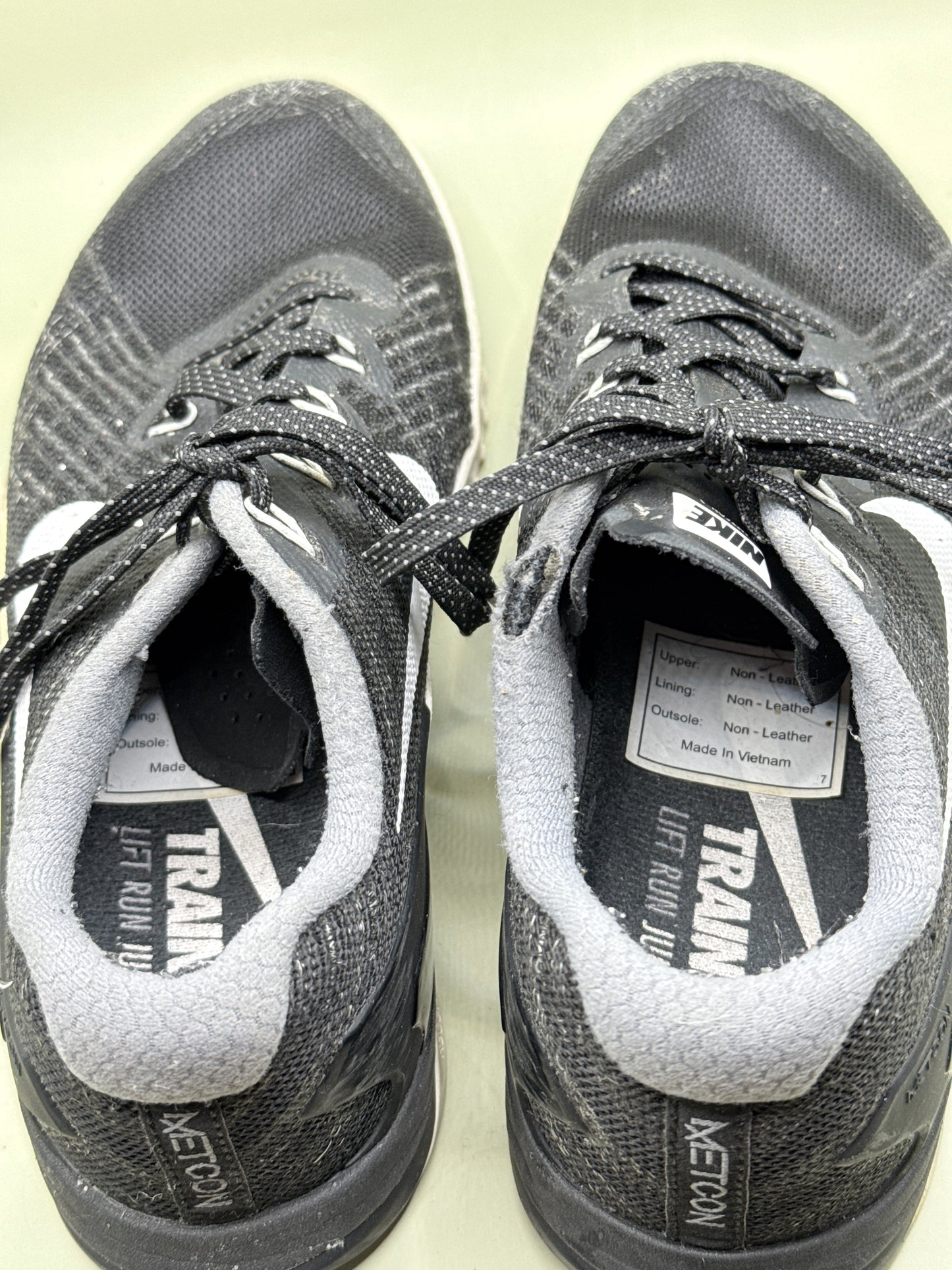 Nike Metcon Training Shoes – Women's US 7.5 / EU 38.5