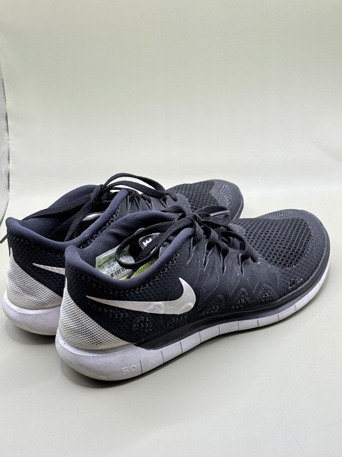 Nike Free 5.0 Running Shoes – Women's Size 7.5