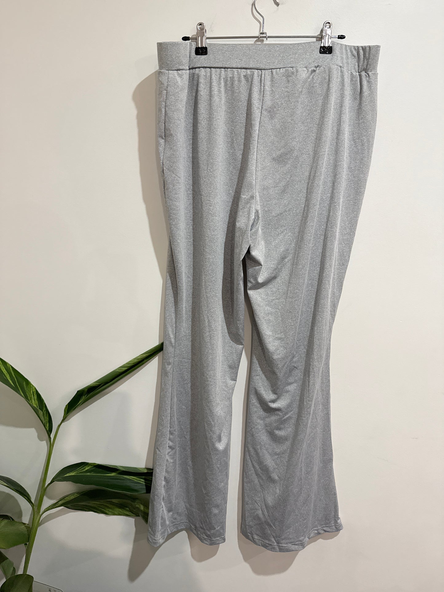 Shein Ribbed Flared Trousers Size 2XL