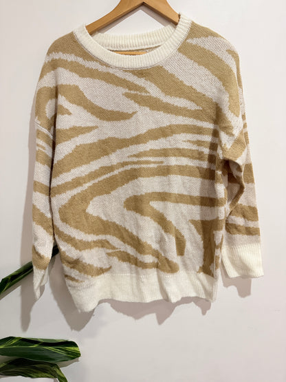 Brand Unknown Zebra Striped Sweater Size U/Arm to U/Arm 57cm