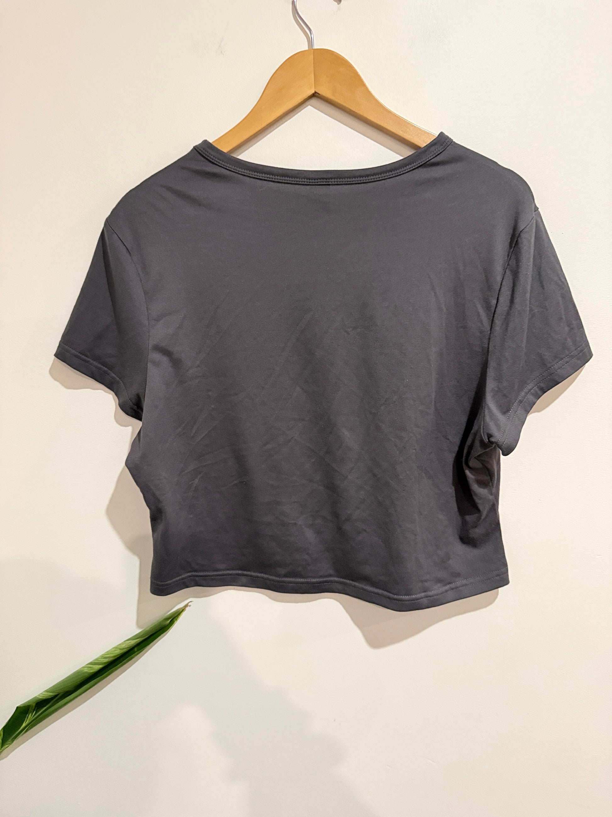 Shein Short-sleeve Cropped T-shirt Size 1XL