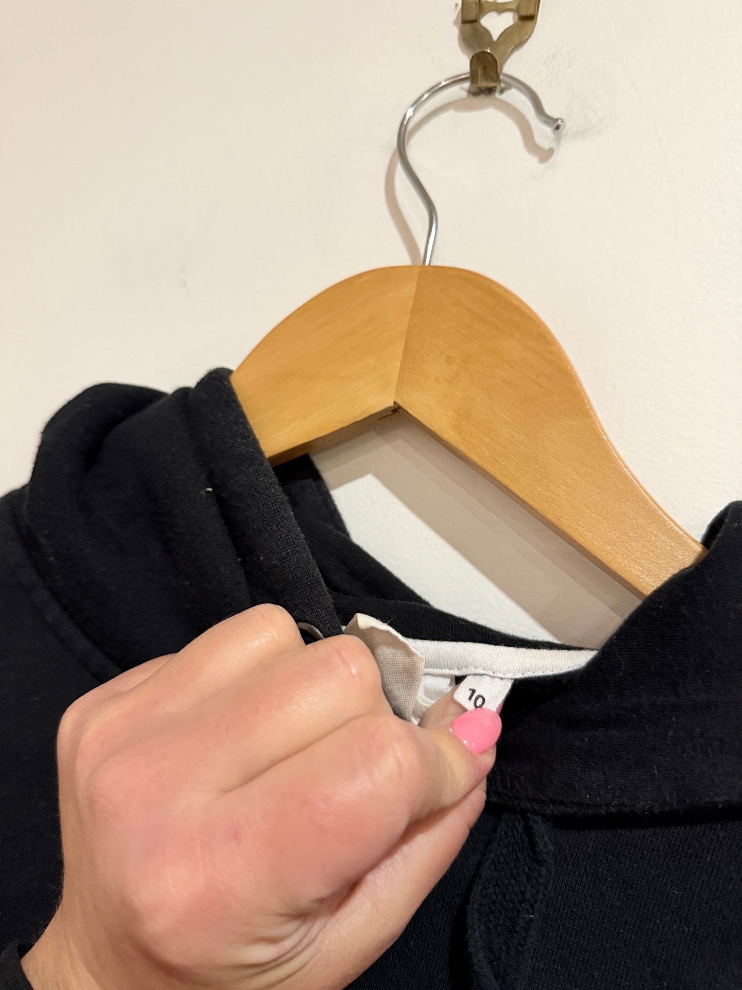 Vonzipper Pullover Hoodie Size 10
