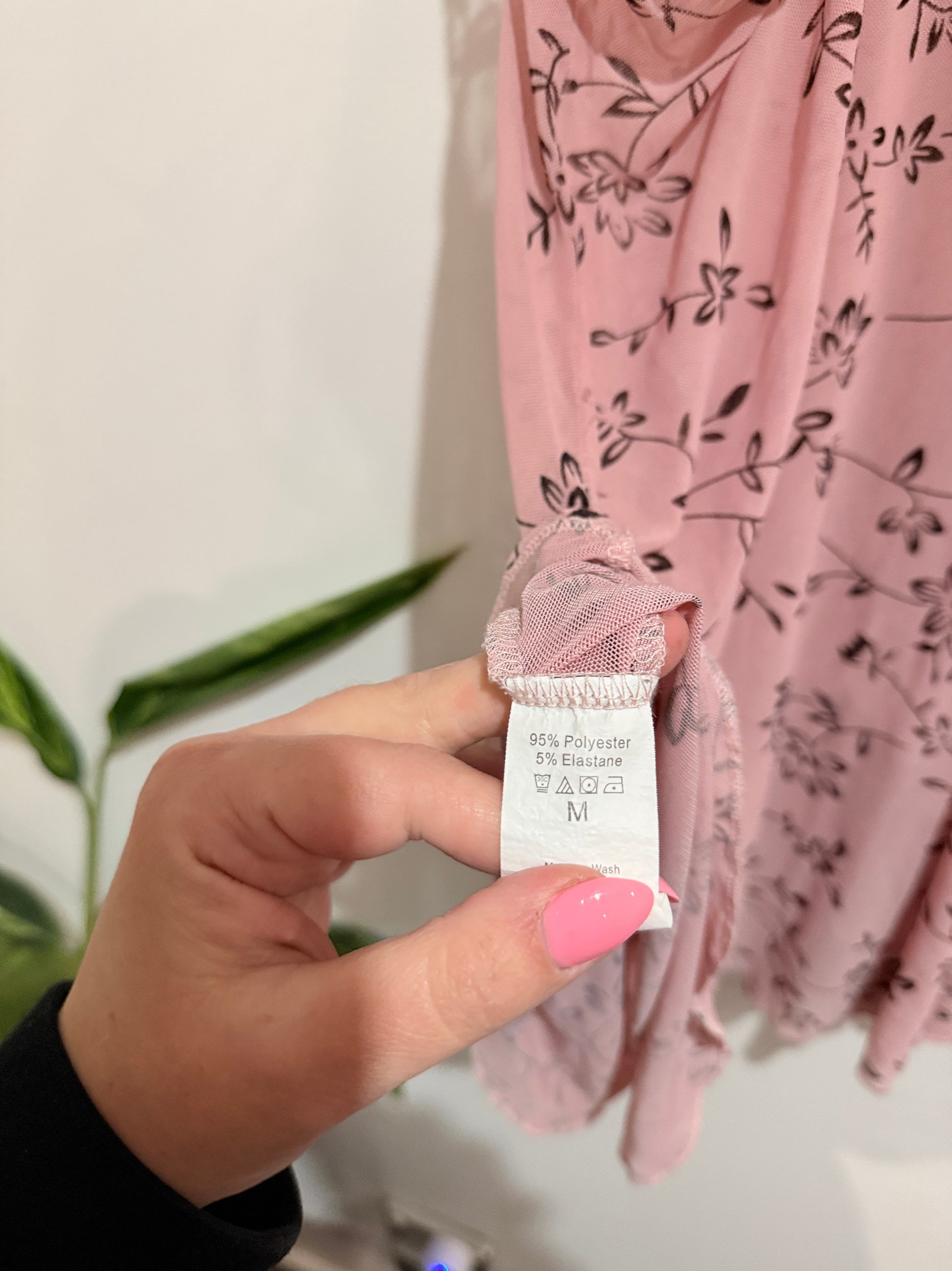 Slip Nightdress Size M | U/Arm to U/Arm 37cm