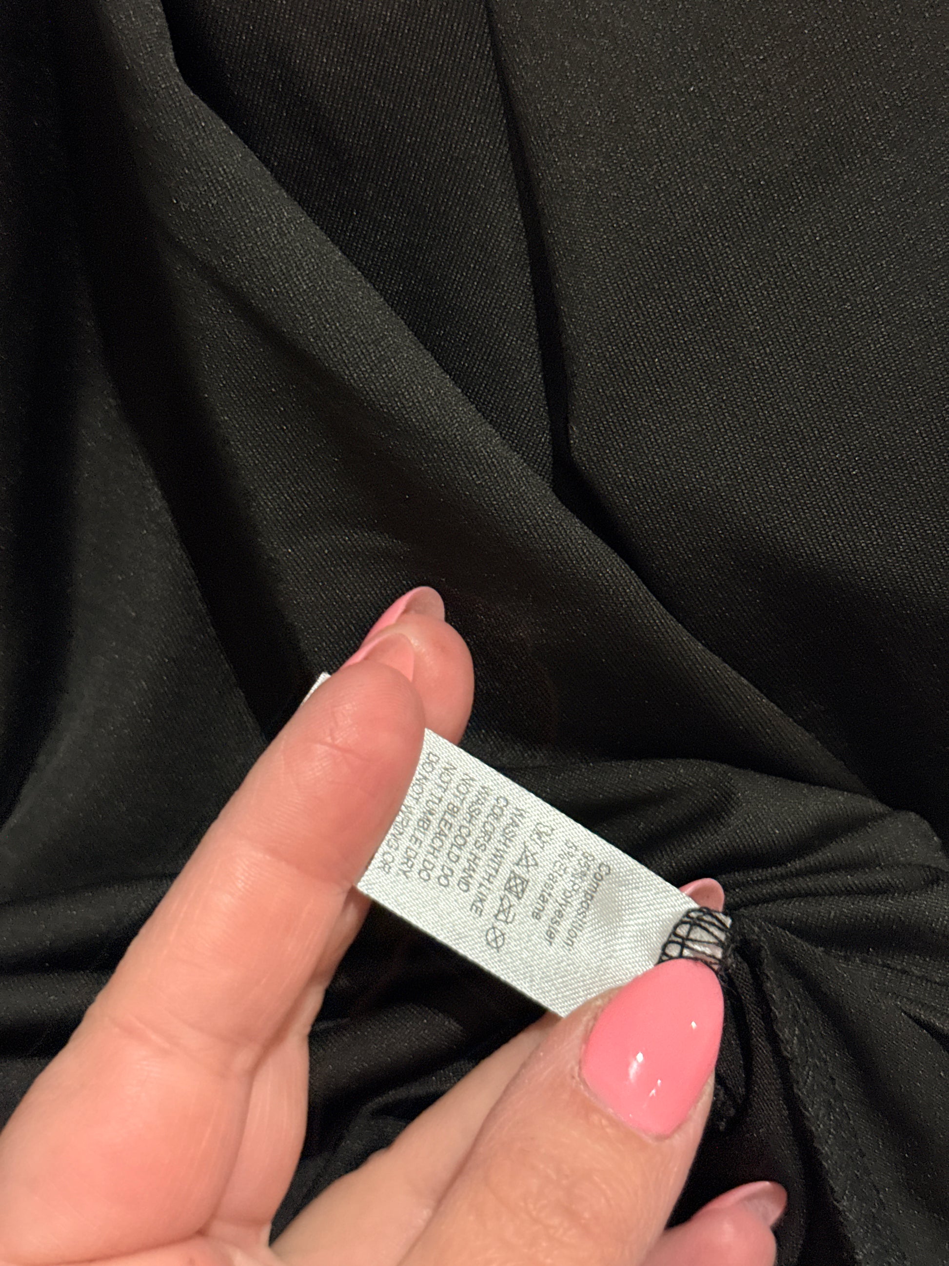 Brand Unknown Cropped Cut-out Top Size U/Arm to U/Arm 50cm