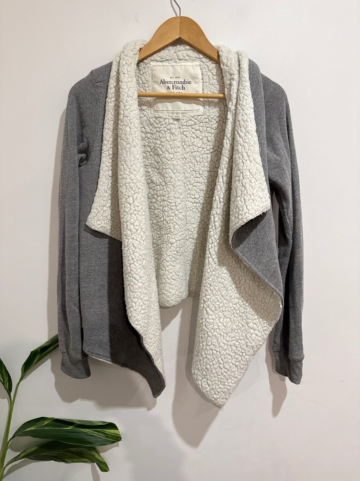Abercrombie & Fitch Open Front Cardigan Size S