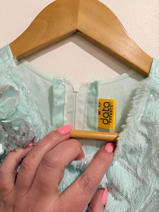 Data Children's Party Dress Size U/Arm to U/Arm 35cm