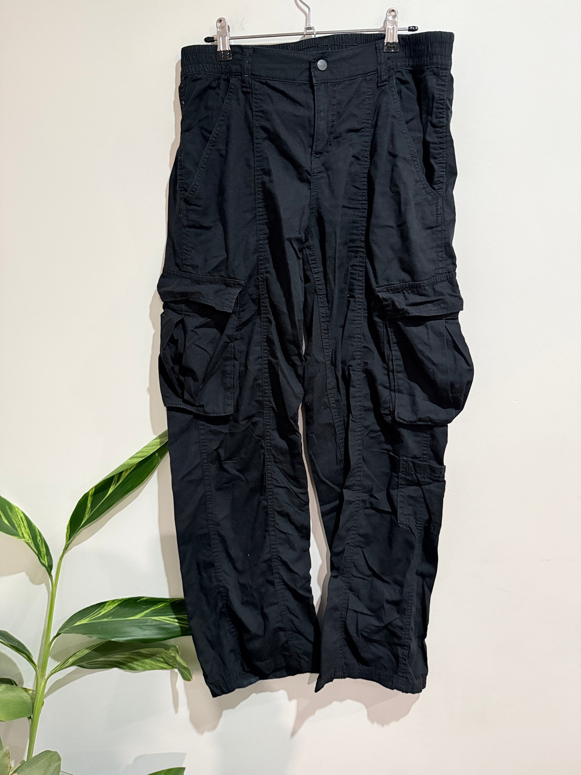 H & M Divided Parachute Cargo Pants Size 40