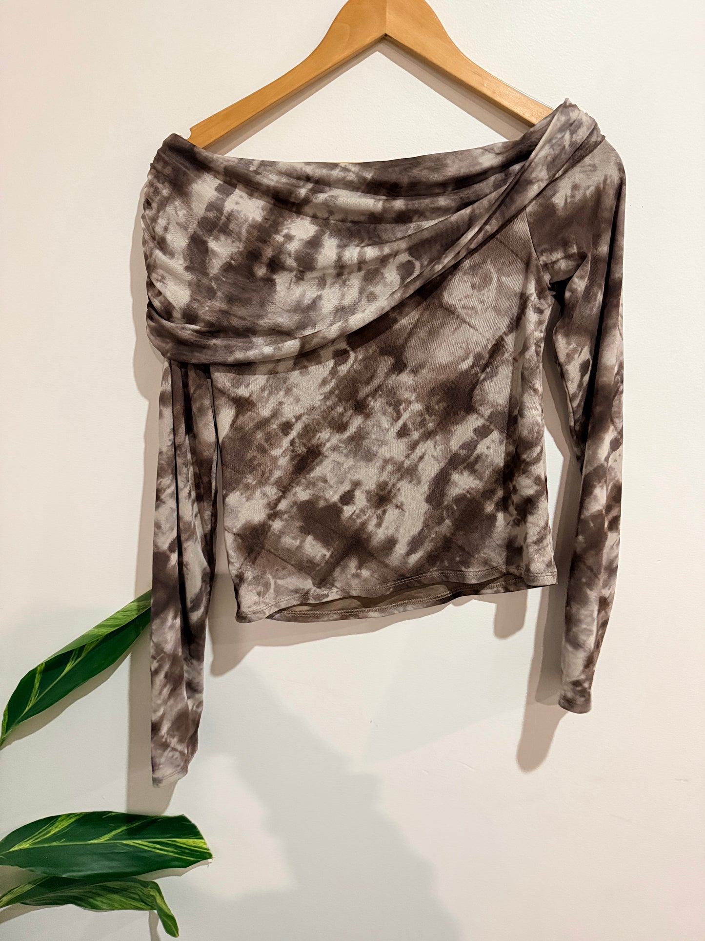 Glassons Off-the-shoulder Long Sleeve Top Size M