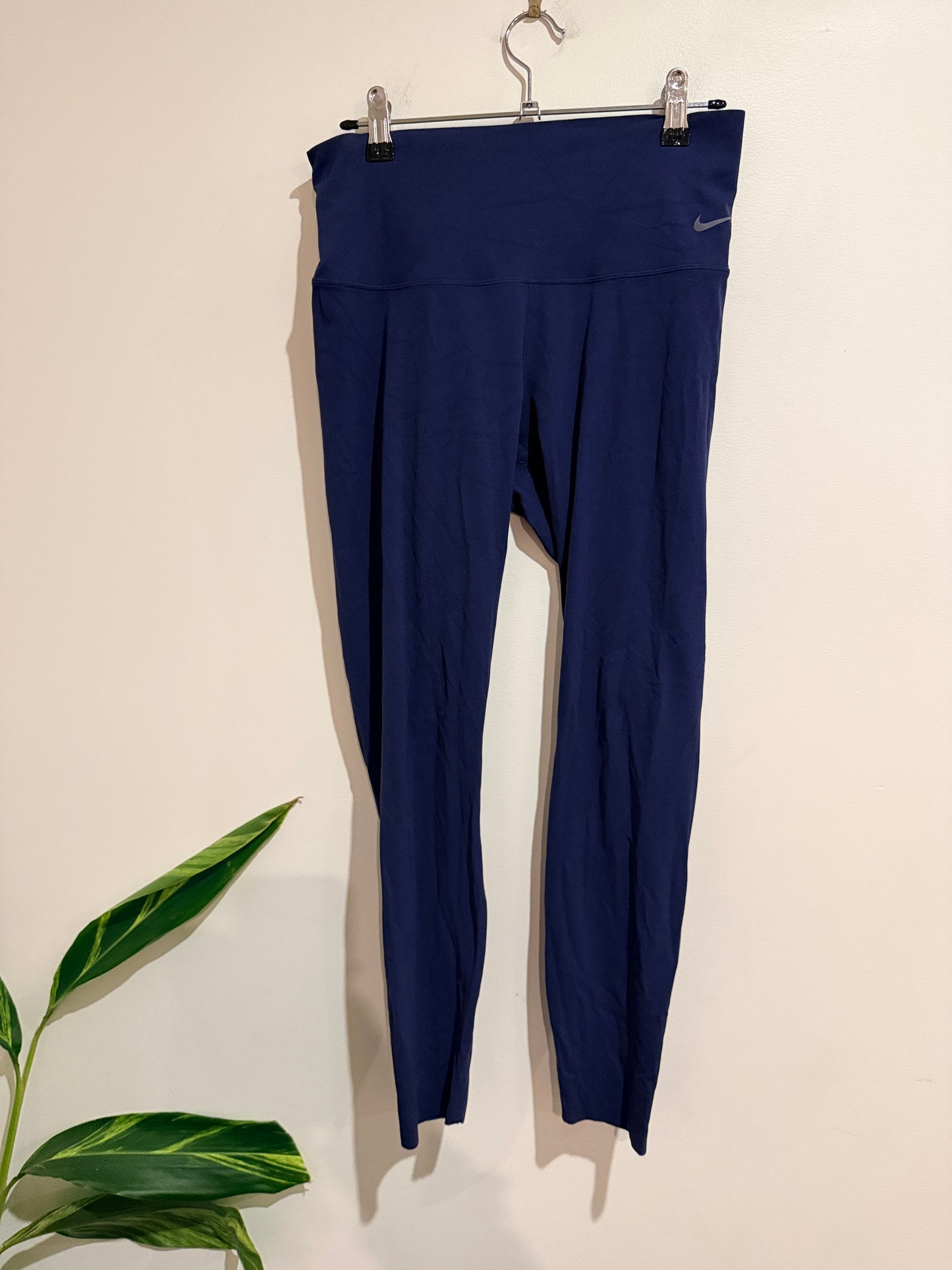 Nike Dri-fit High-waisted Leggings Size M