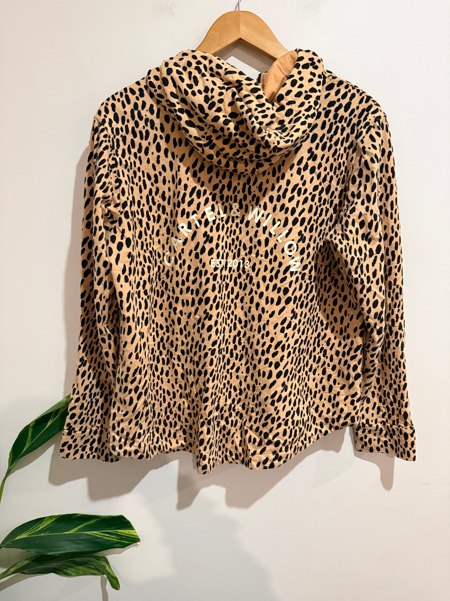 Cartel And Willow Zip-up Hoodie Size M