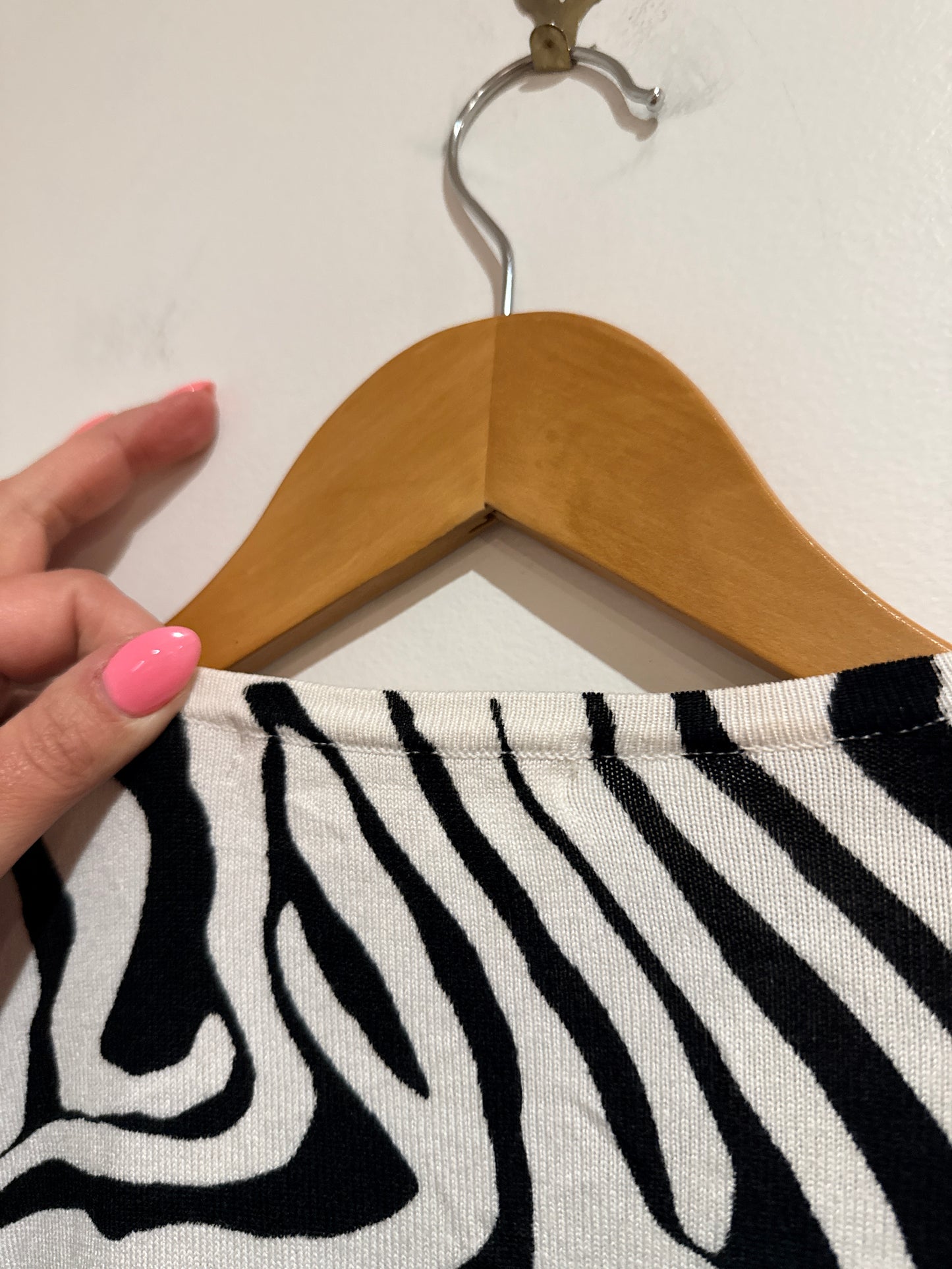Binon Zebra-print Long-sleeve Top Size 8