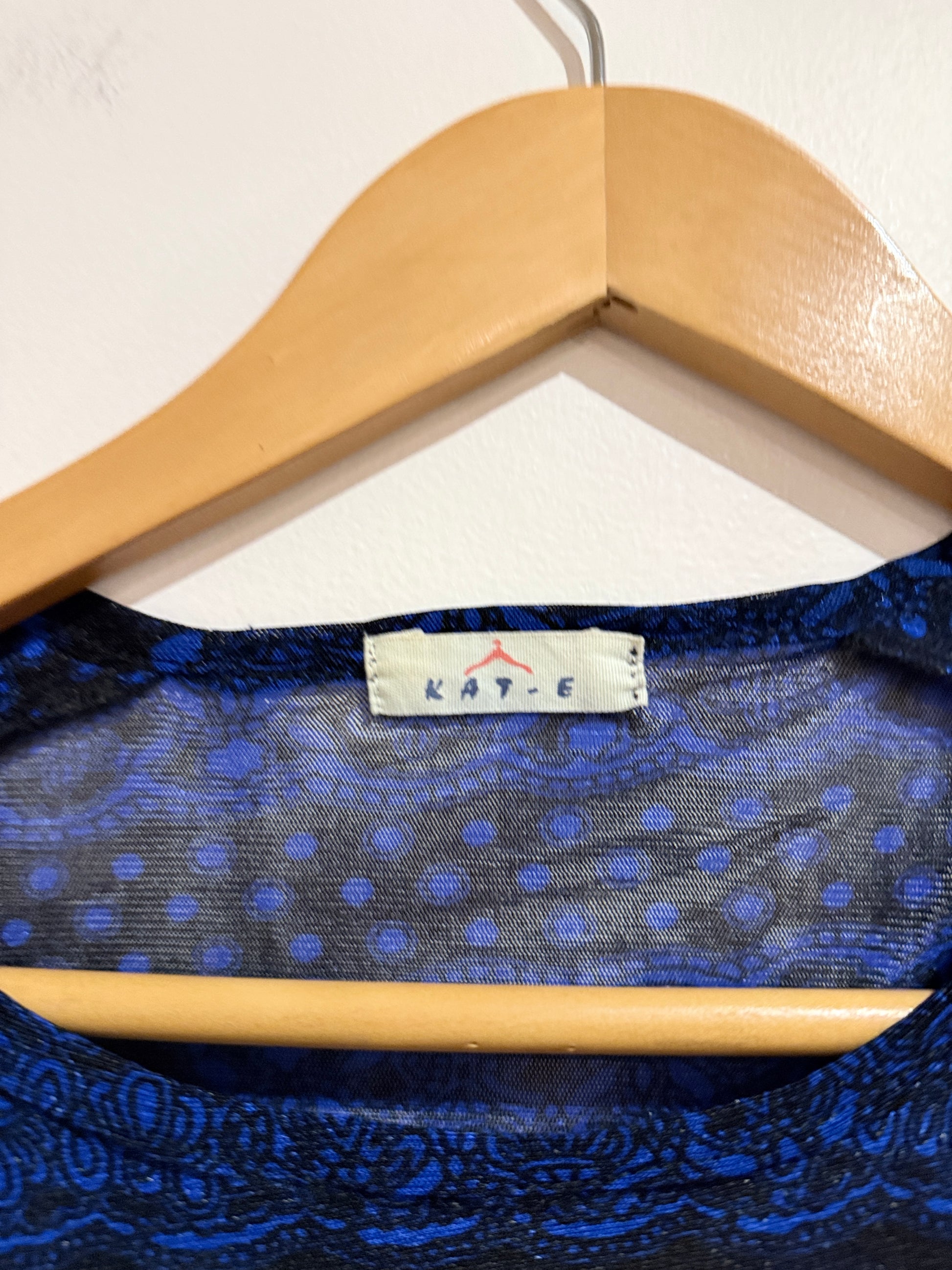 Kat-e Geometric Dot Knit Top Size U/Arm to U/Arm 49cm