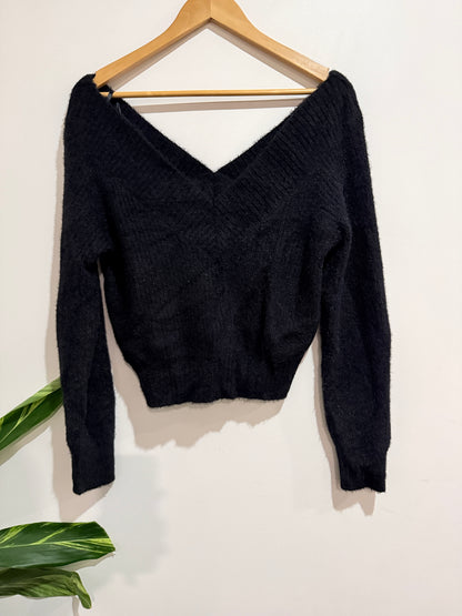 H & M Divided Knit V-neck Sweater Size S