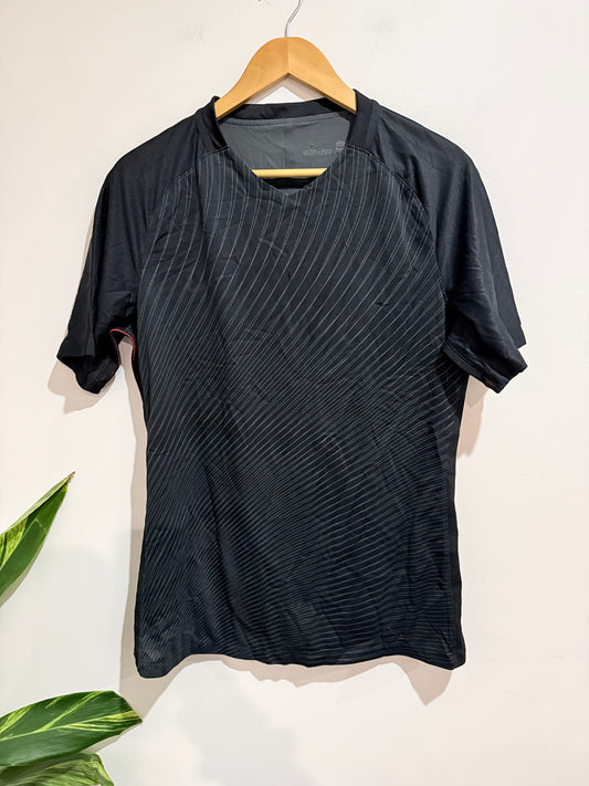 Nike Short-sleeve Running Top Size U/Arm to U/Arm 52cm