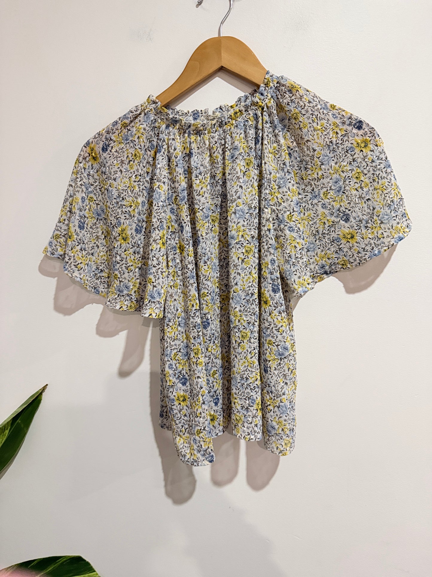 Alicia Pageboy Floral High-neck Top Size U/Arm to U/Arm 50cm | L-53cm