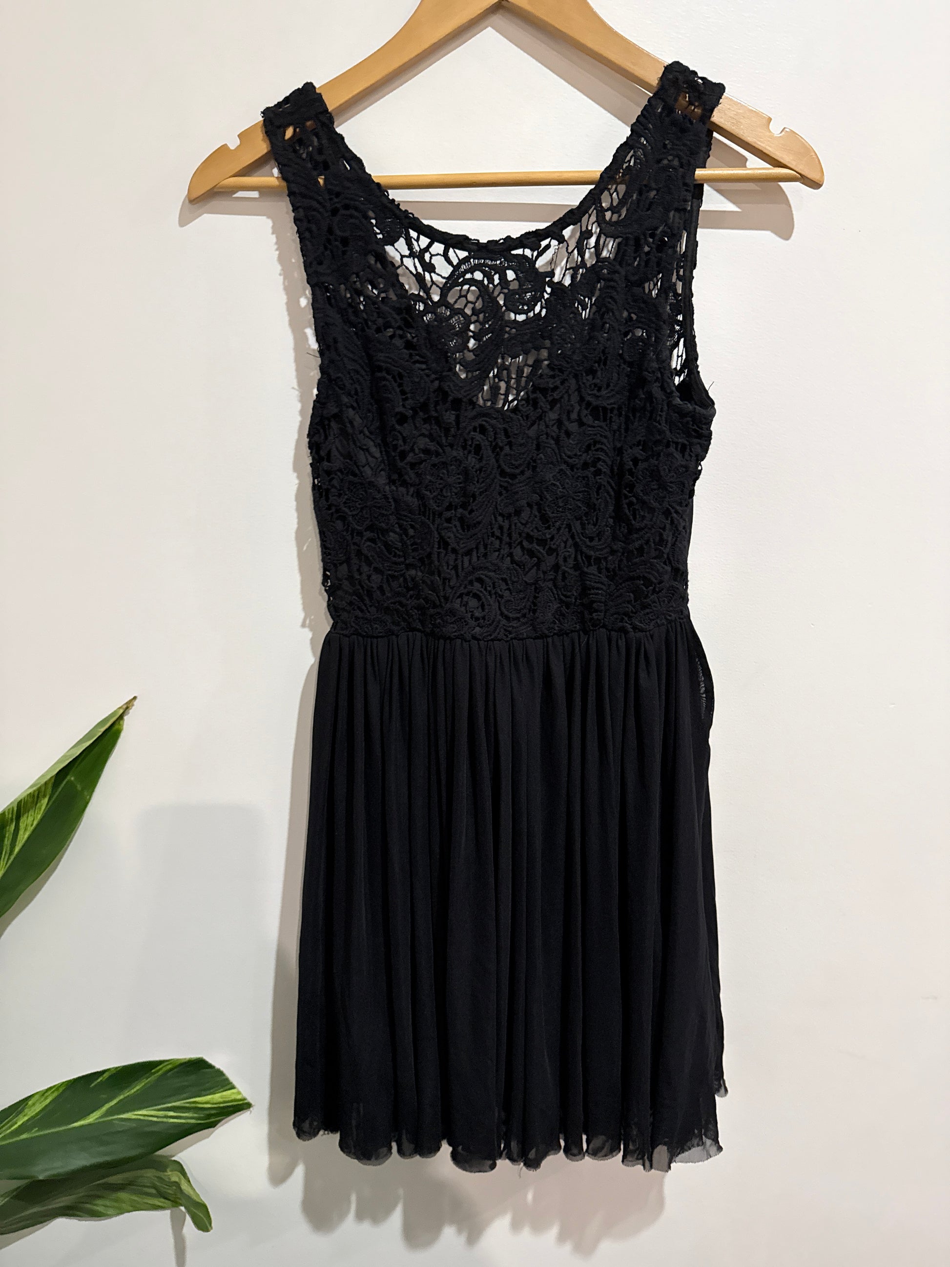 Doll House Sleeveless Dress Size 10
