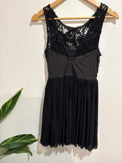 Doll House Sleeveless Dress Size 10