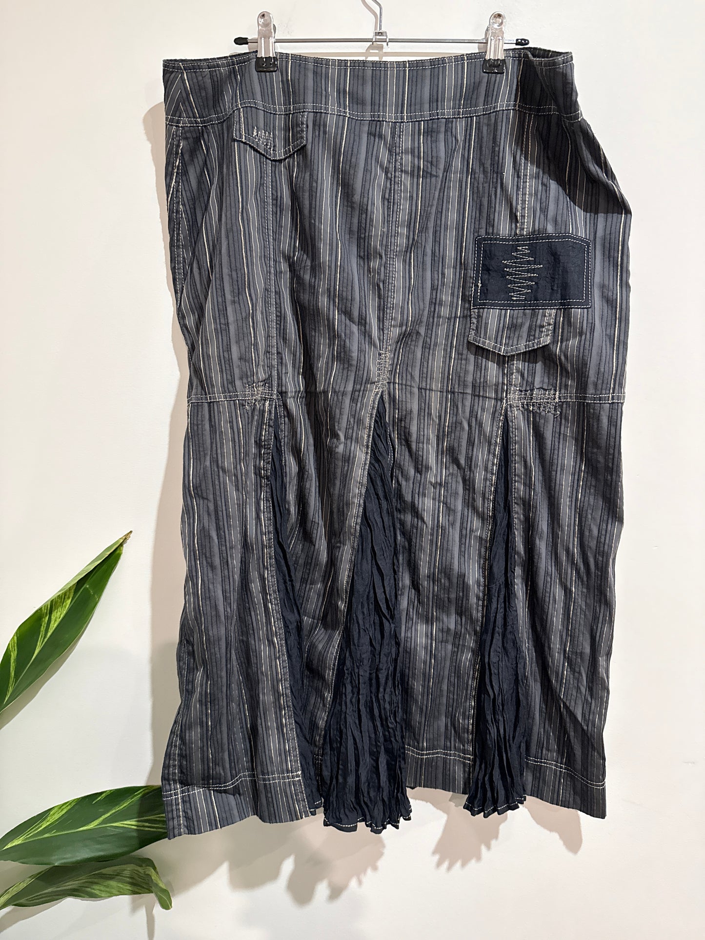 Lifespace Pinstriped Midi Skirt Size ize: 18 | Waist 96cm