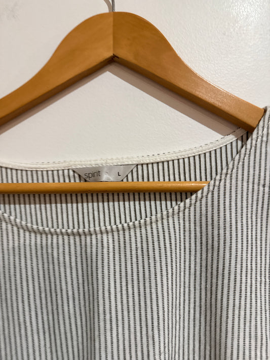 Spirit Striped Loose-fit Top Size L