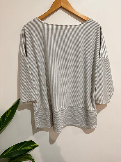 Spirit Striped Loose-fit Top Size L