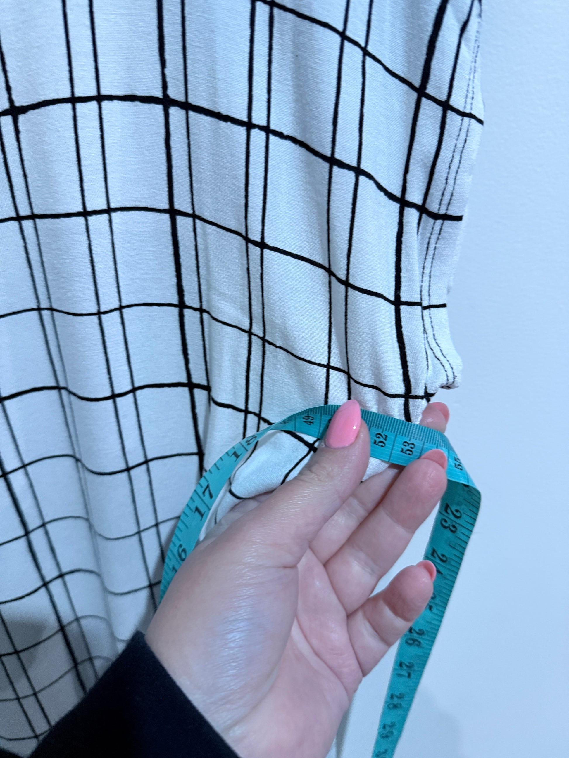 Main Body: Boatneck Top Size U/Arm to U/Arm 53cm