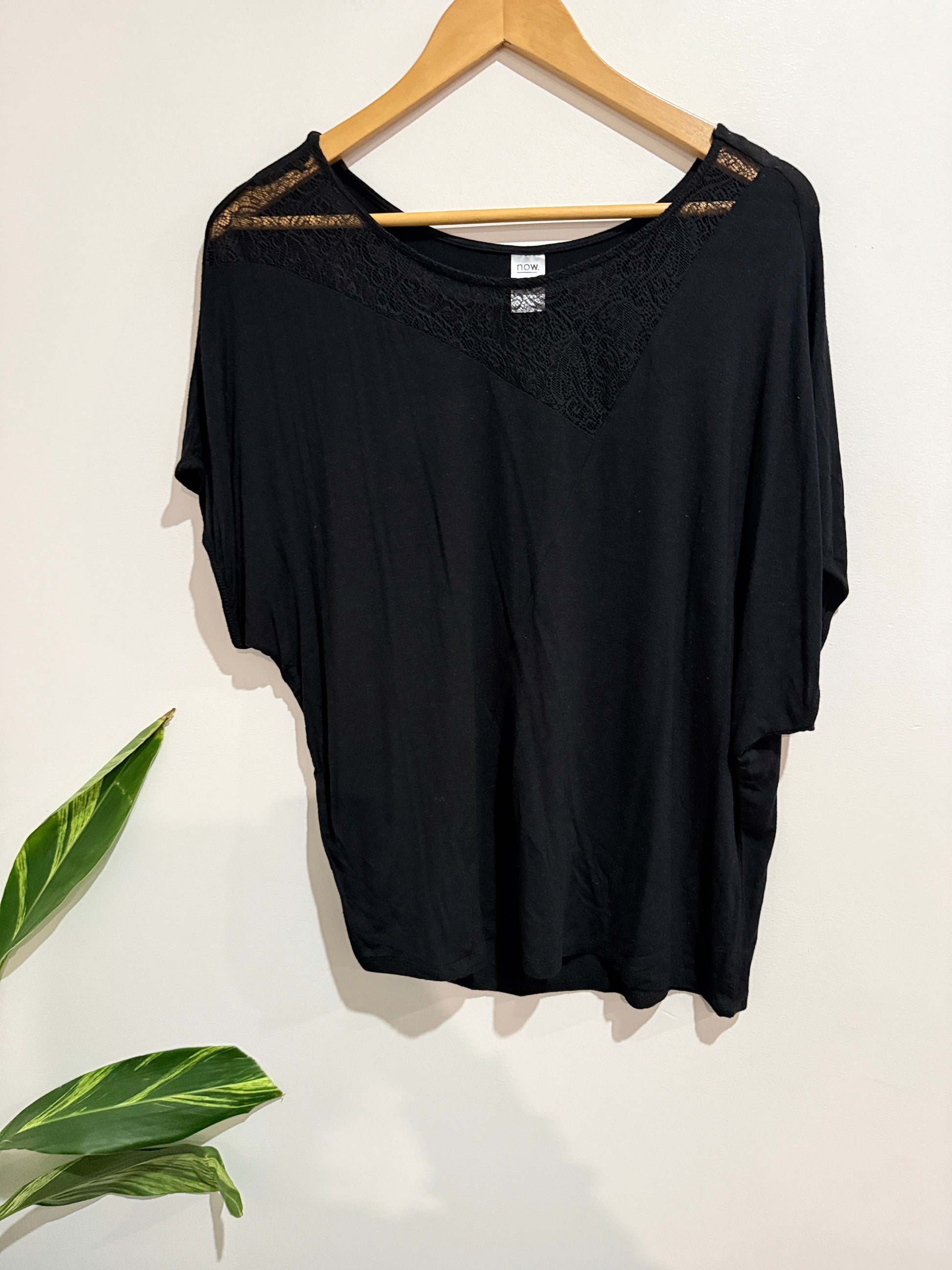 Now Contrast Lace Panels Top Size 16