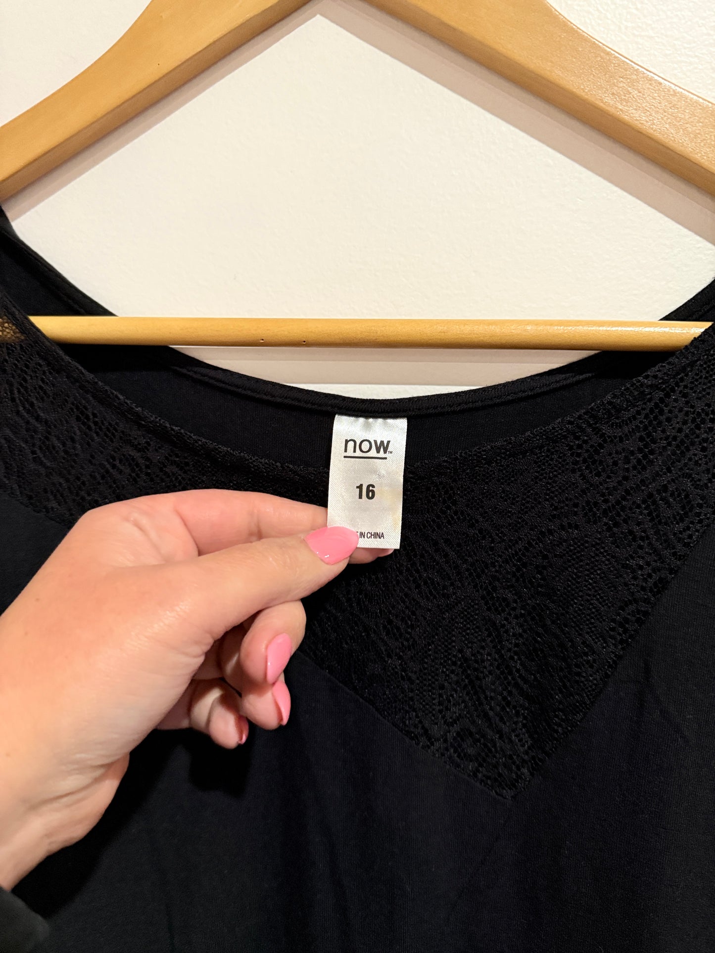 Now Contrast Lace Panels Top Size 16