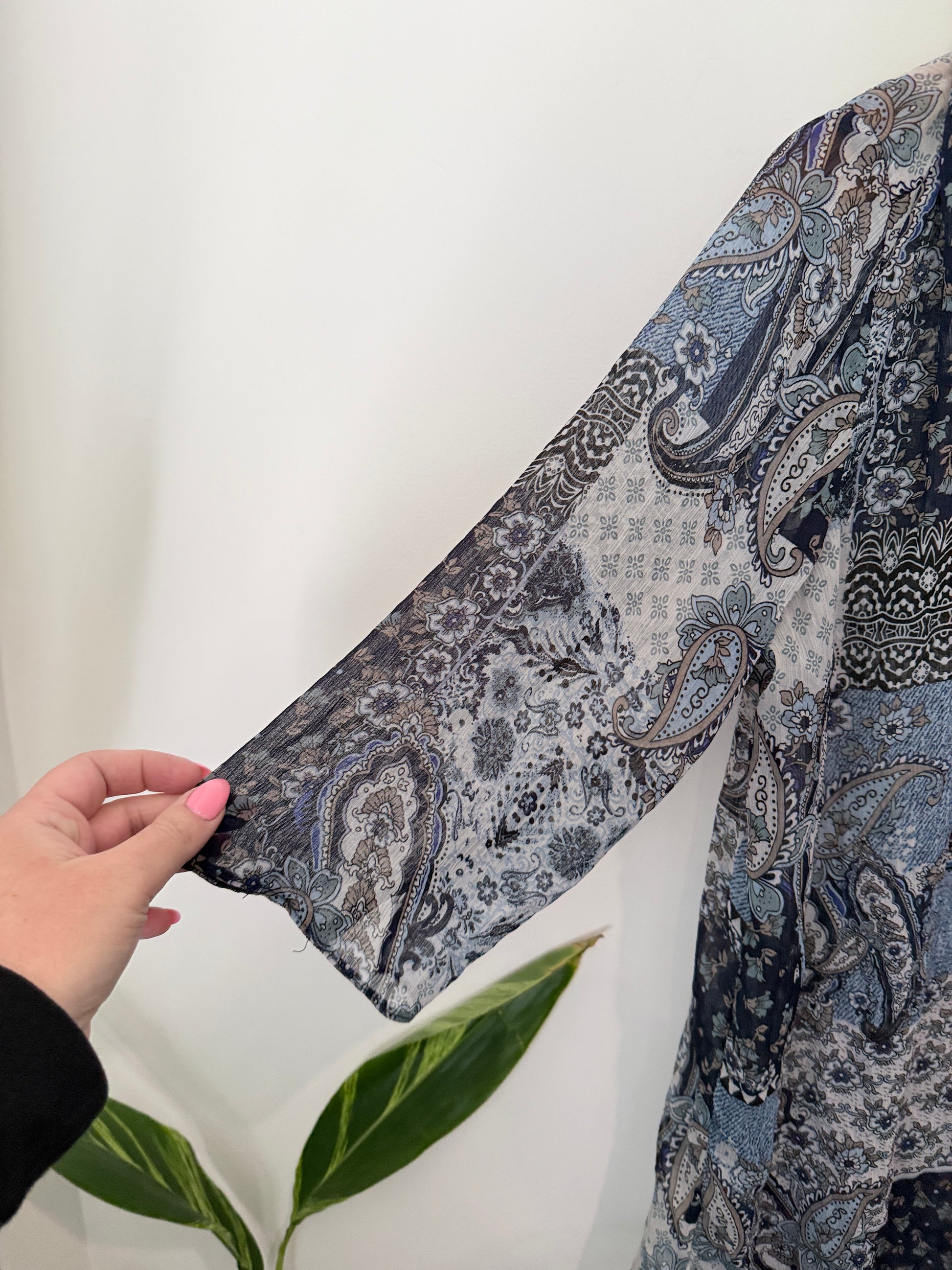 Miladys Patchwork Paisley Print Shirt Size 16/40