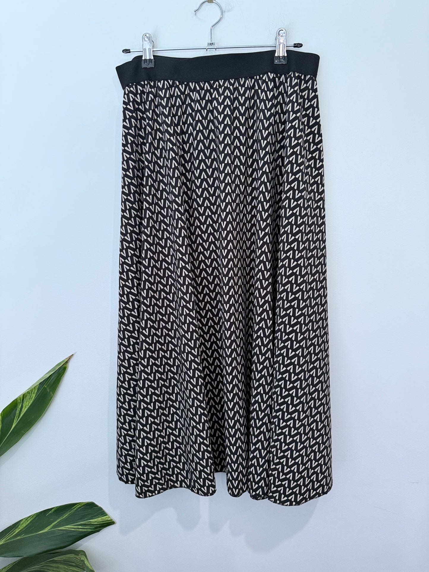 Oliver Black Geometric Patterned Midi Skirt Size 12
