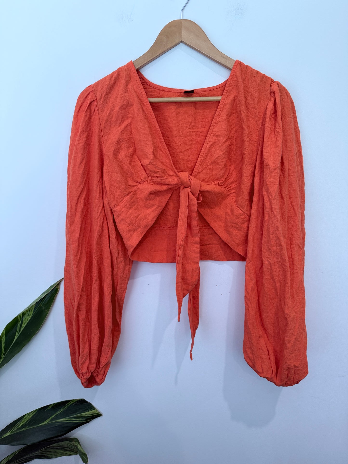 Shein Textured Tie-front Crop Top Size L