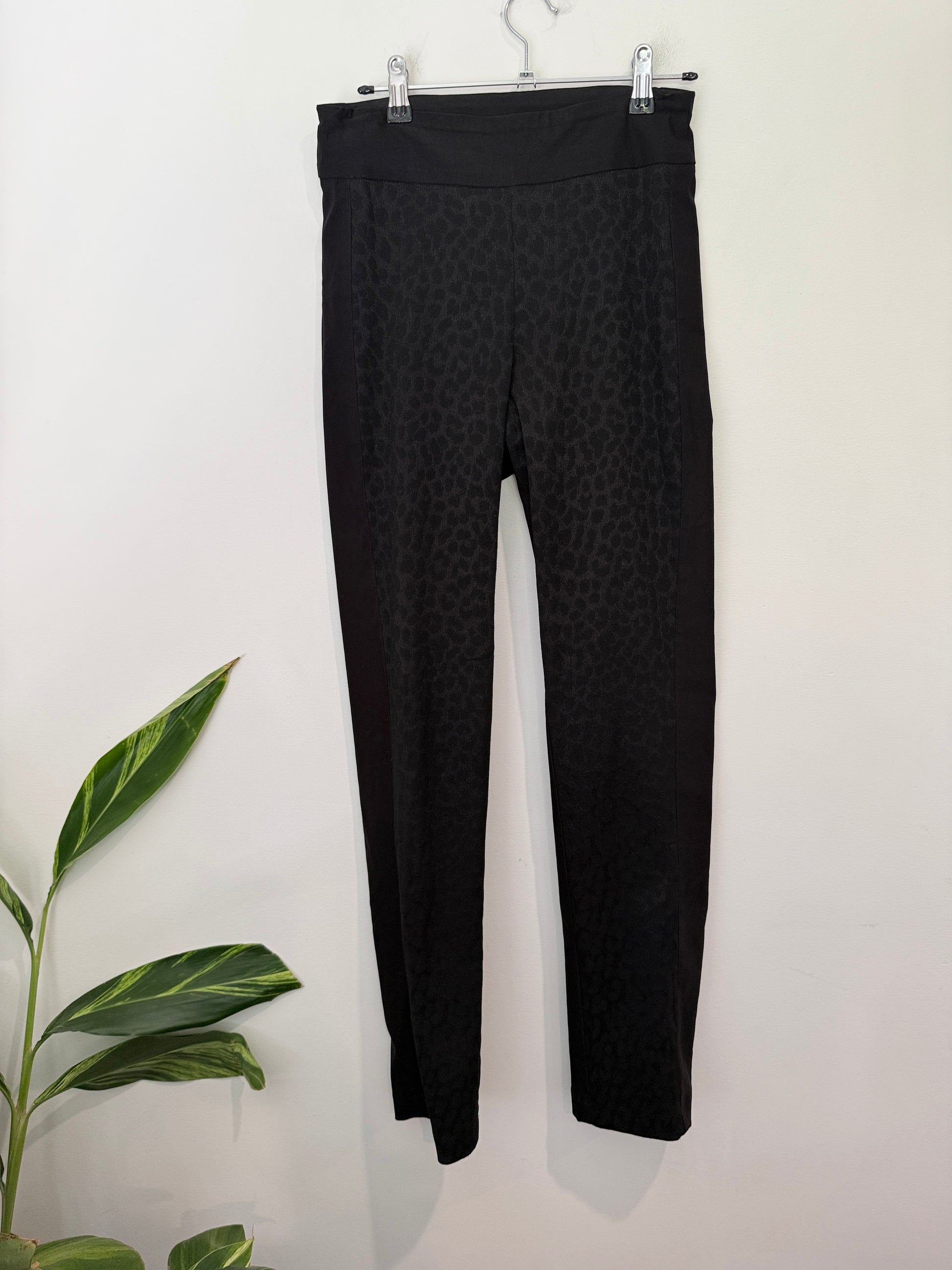 Repertoire (NZ Made) High-rise Leggings Size 8