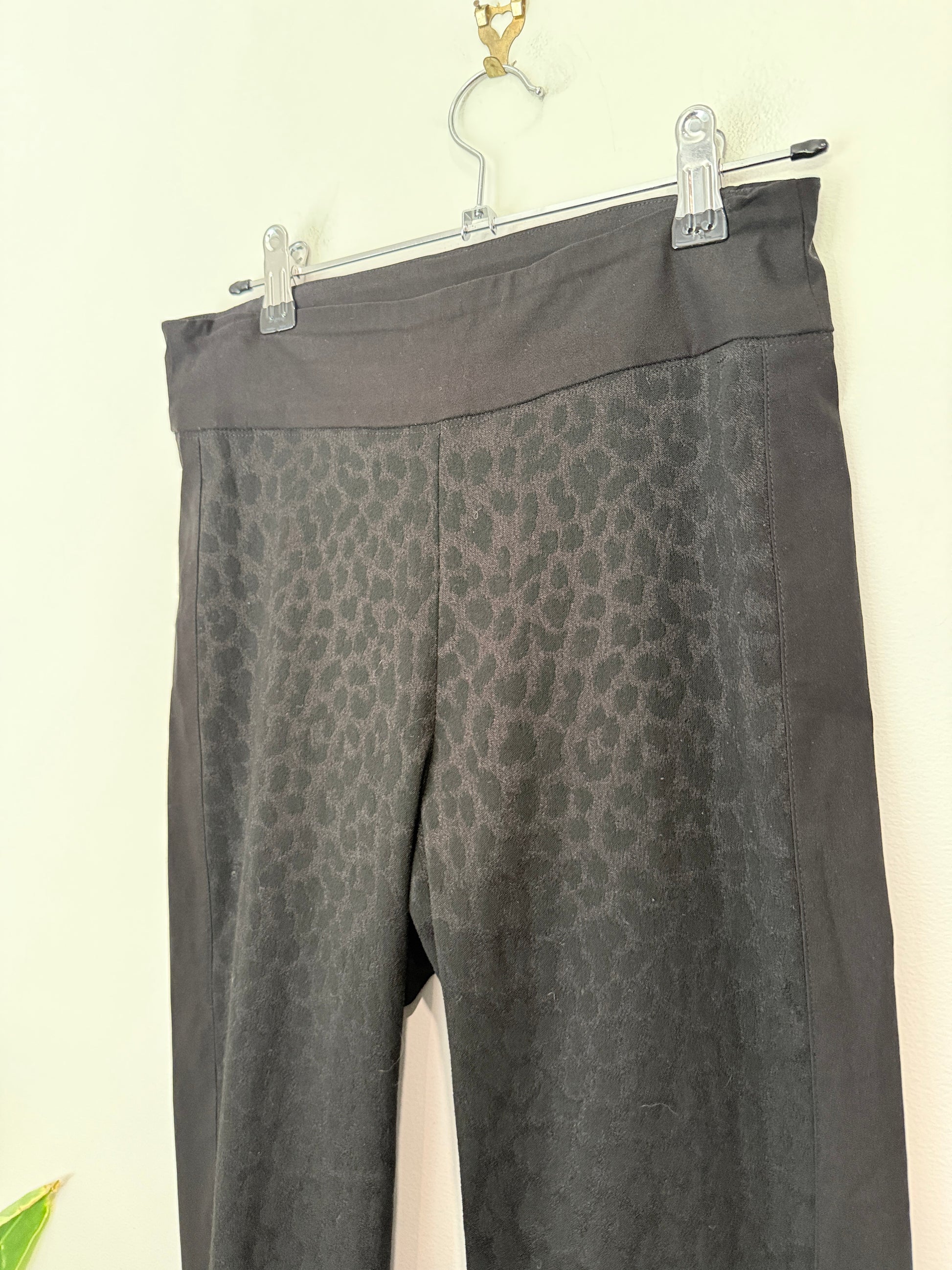 Repertoire (NZ Made) High-rise Leggings Size 8