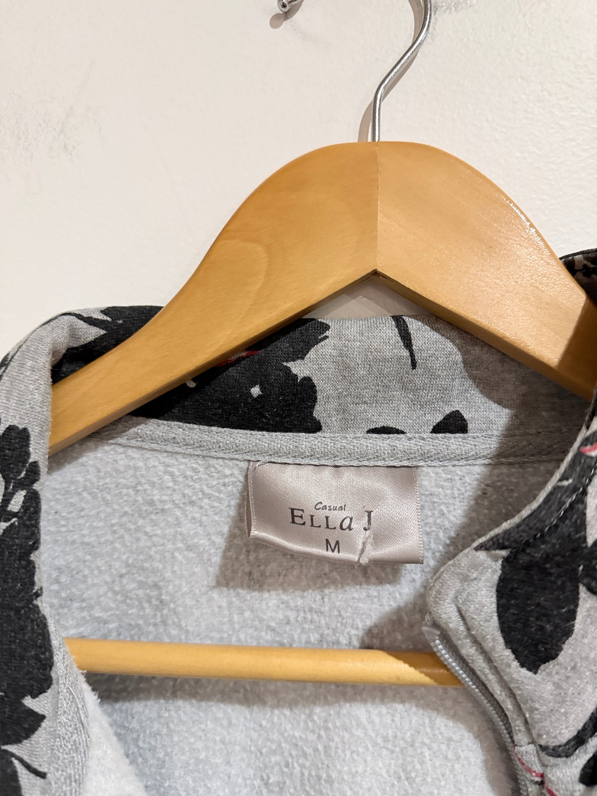 Ella J Floral Pattern Full-zip Hoodie Size M