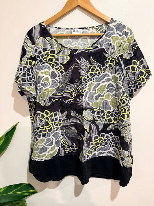 Millers Flower Patterns Top Size 16