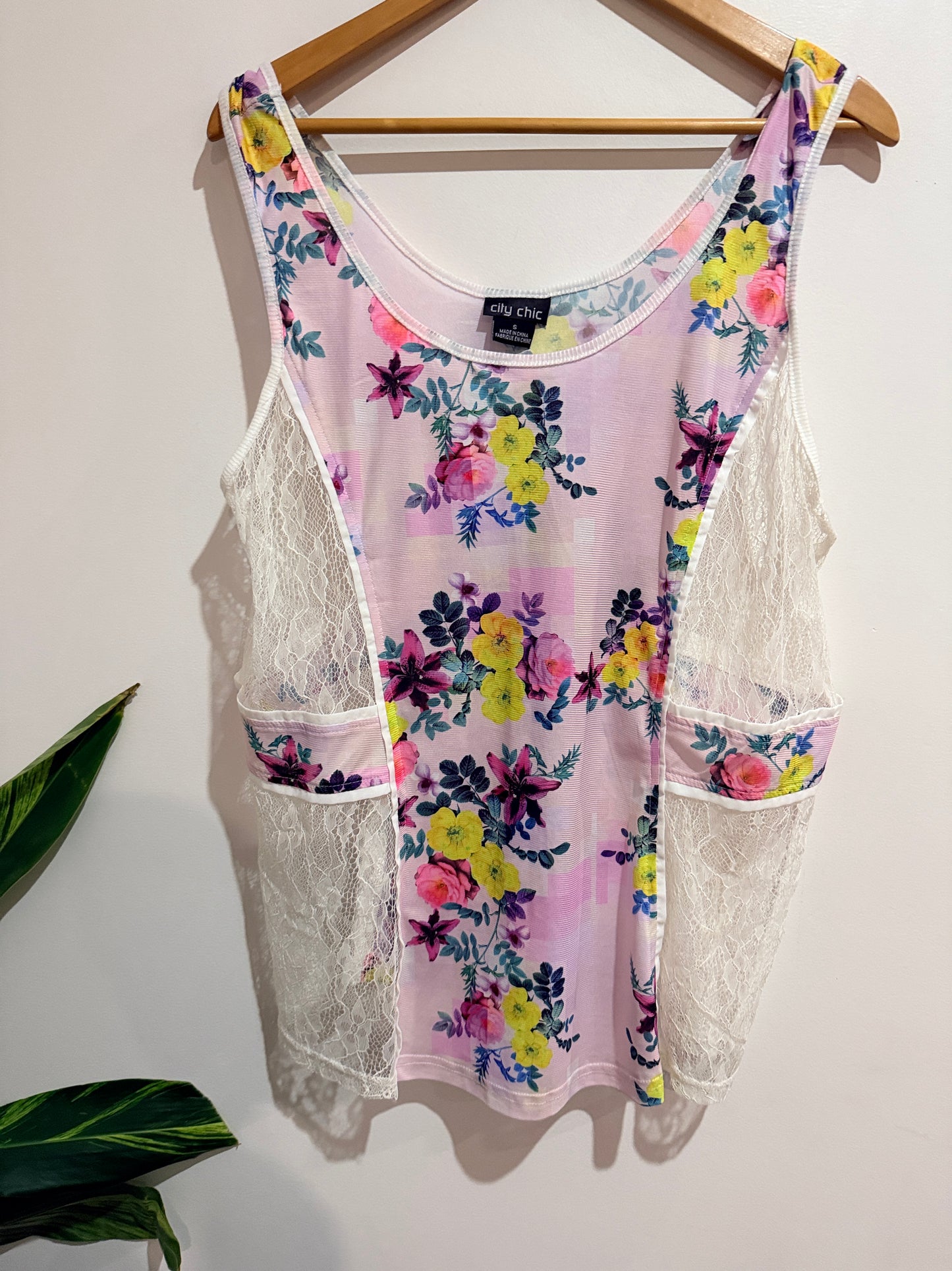 City Chic Sleeveless Tank Top Size S