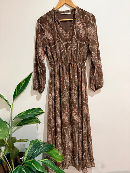 Lorraine Paisley Maxi Dress Size 8