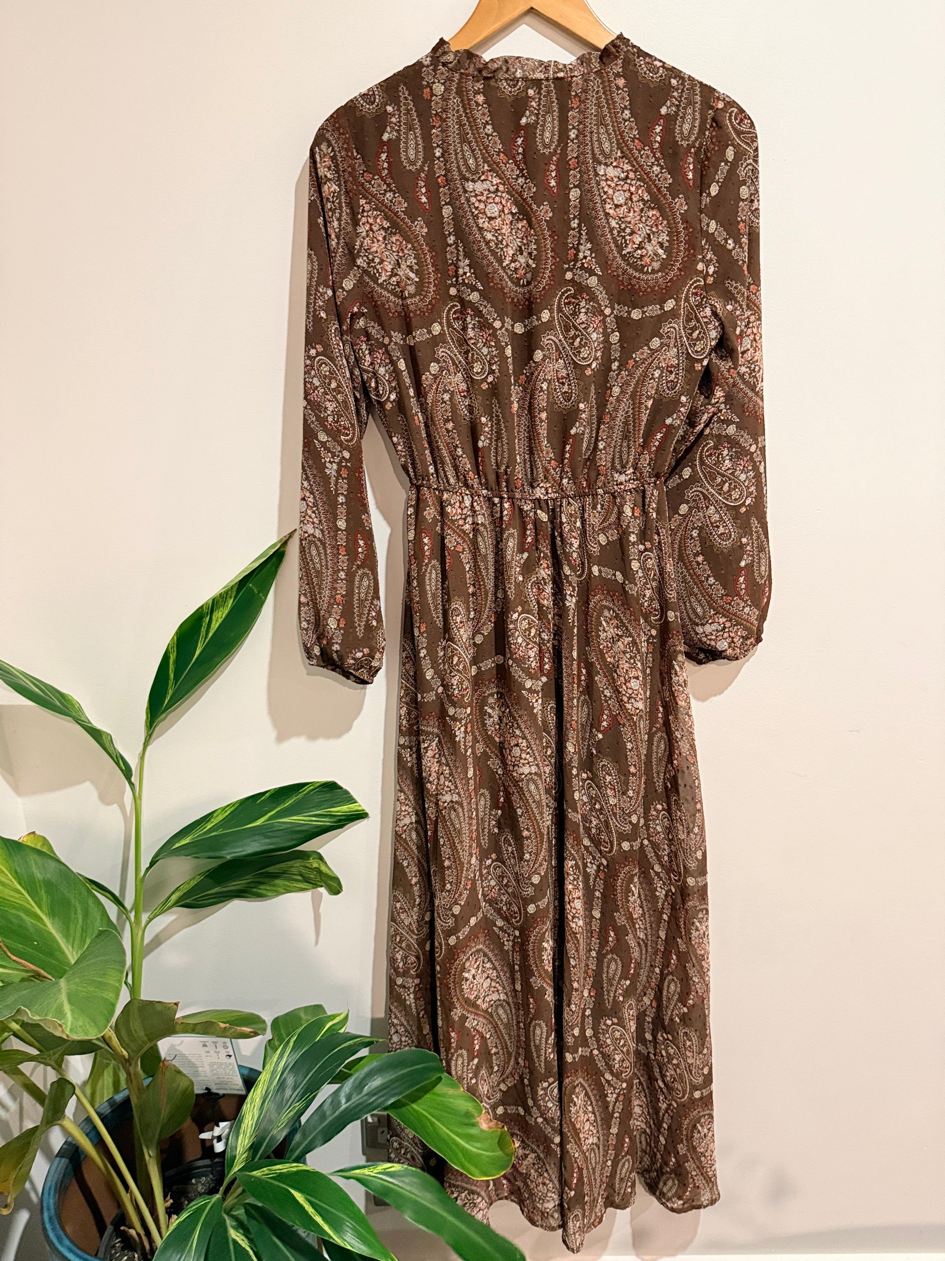 Lorraine Paisley Maxi Dress Size 8