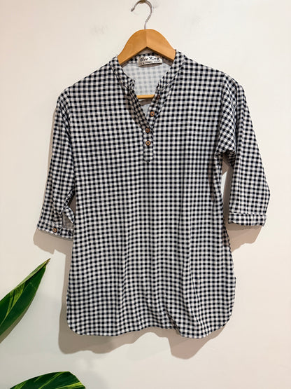 Bee Kay Checkered Tunic Top Size U/Arm to U/Arm 45cm