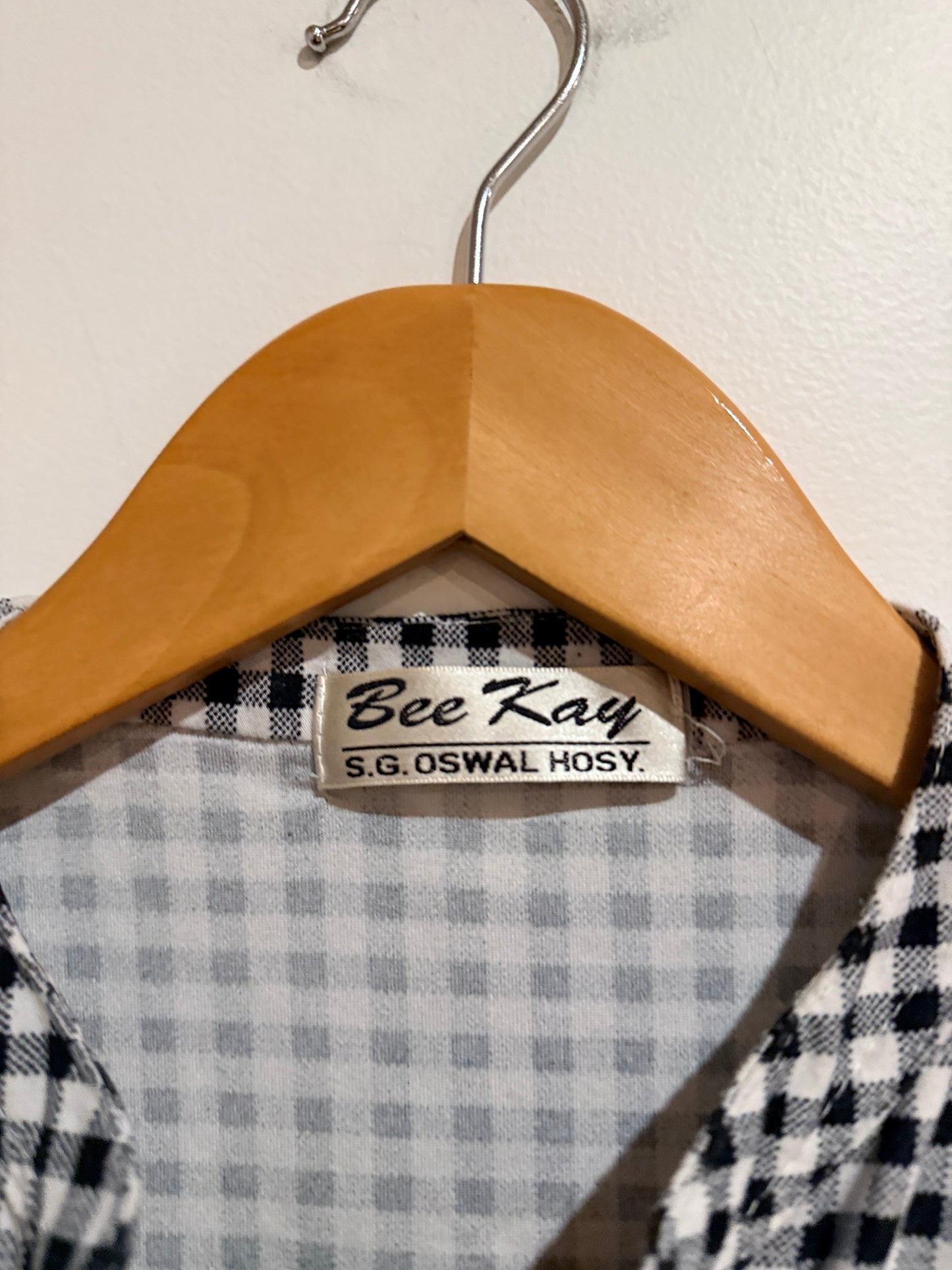 Bee Kay Checkered Tunic Top Size U/Arm to U/Arm 45cm