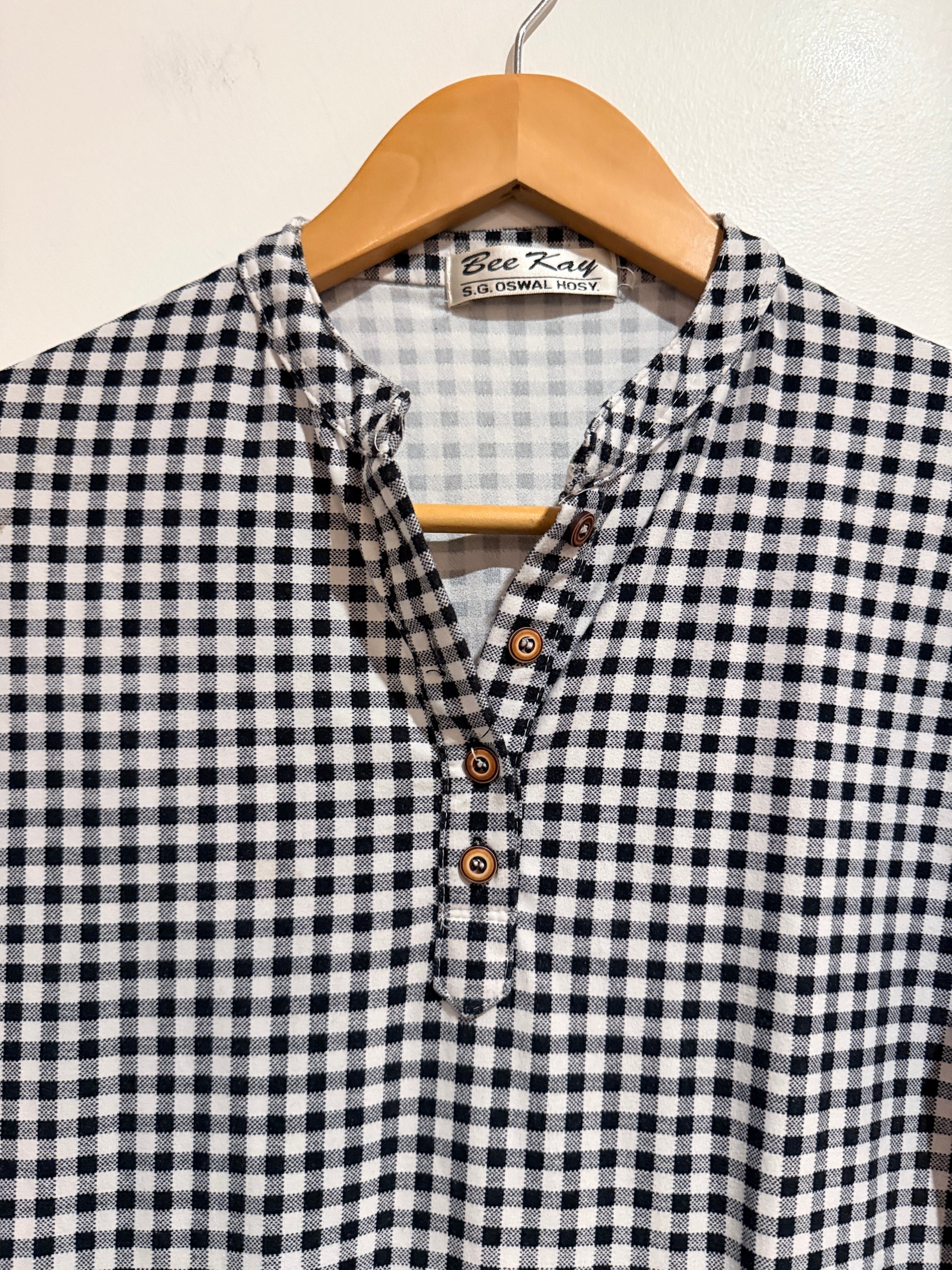 Bee Kay Checkered Tunic Top Size U/Arm to U/Arm 45cm