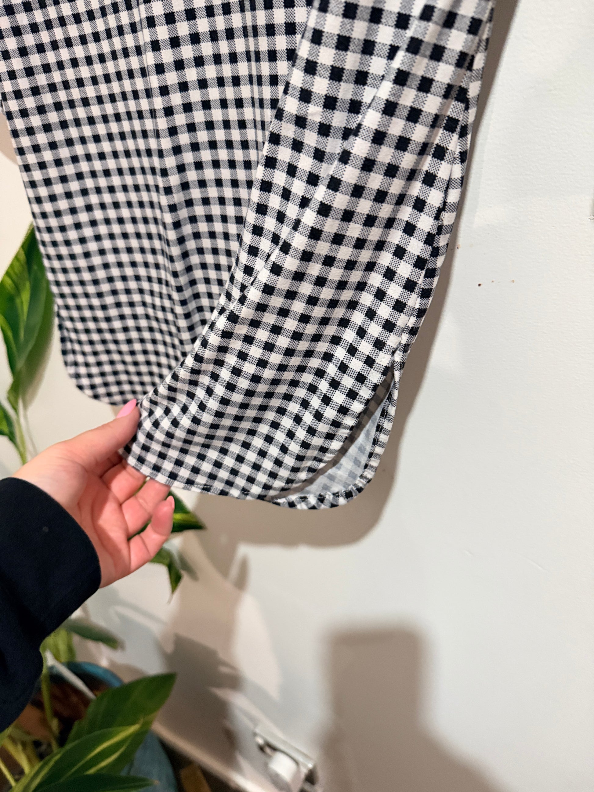 Bee Kay Checkered Tunic Top Size U/Arm to U/Arm 45cm