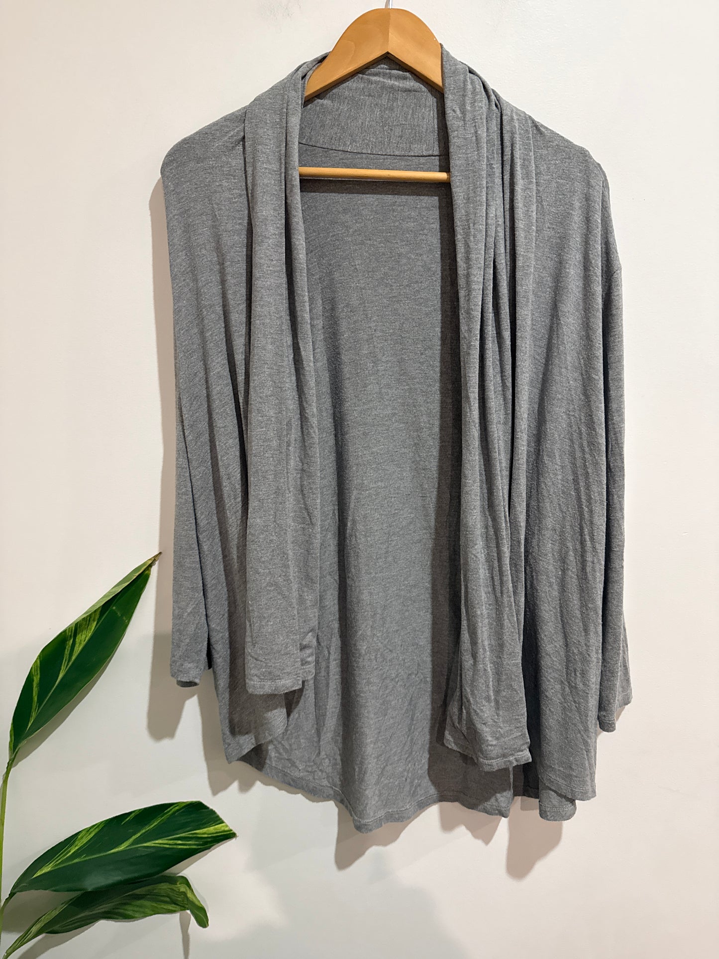 Brand Unknown Open-front Draped Cardigan Size U/Arm to U/Arm 57cm