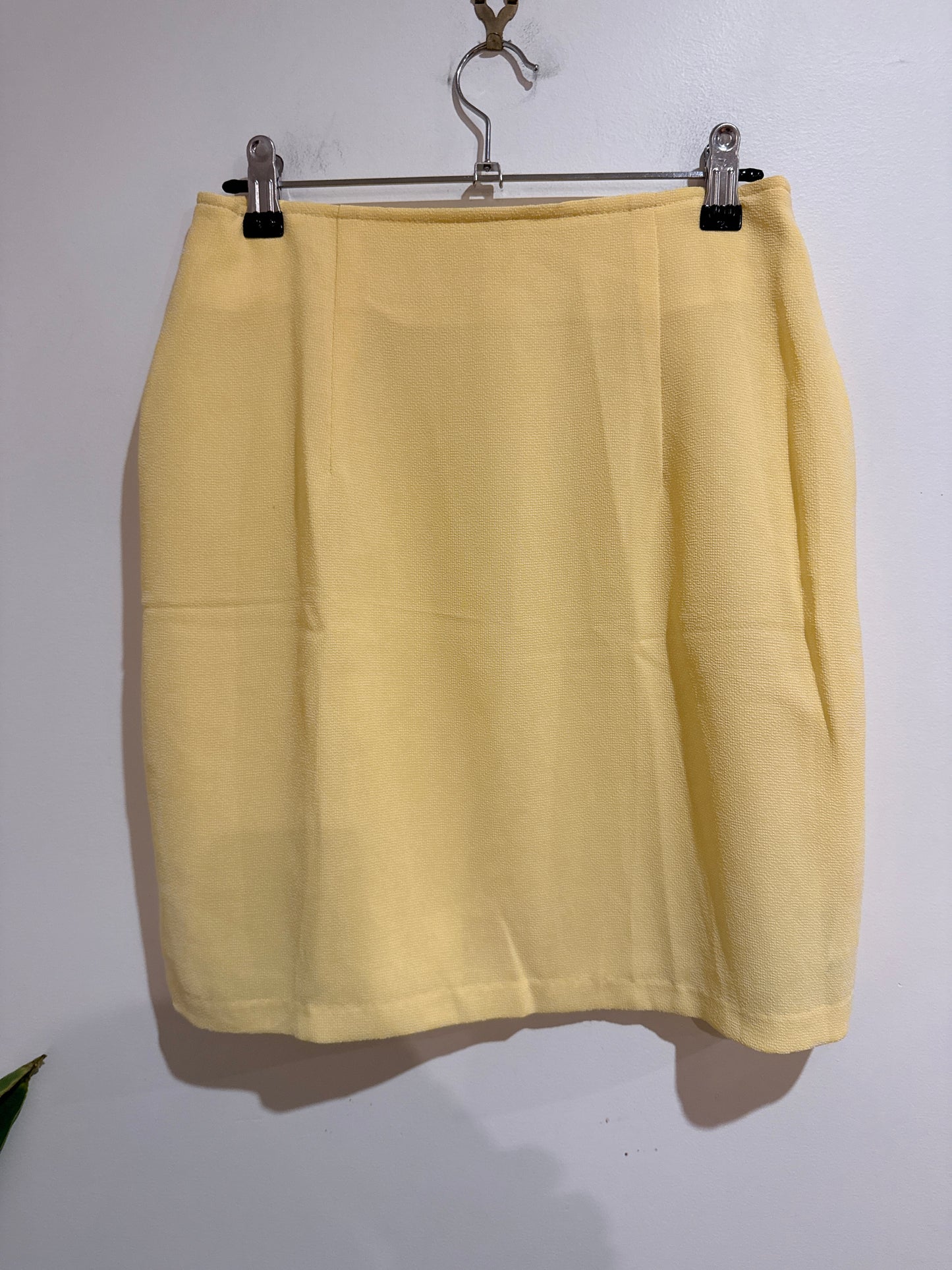 Brand Unknown High-waisted Mini Skirt Size Waist 72cm