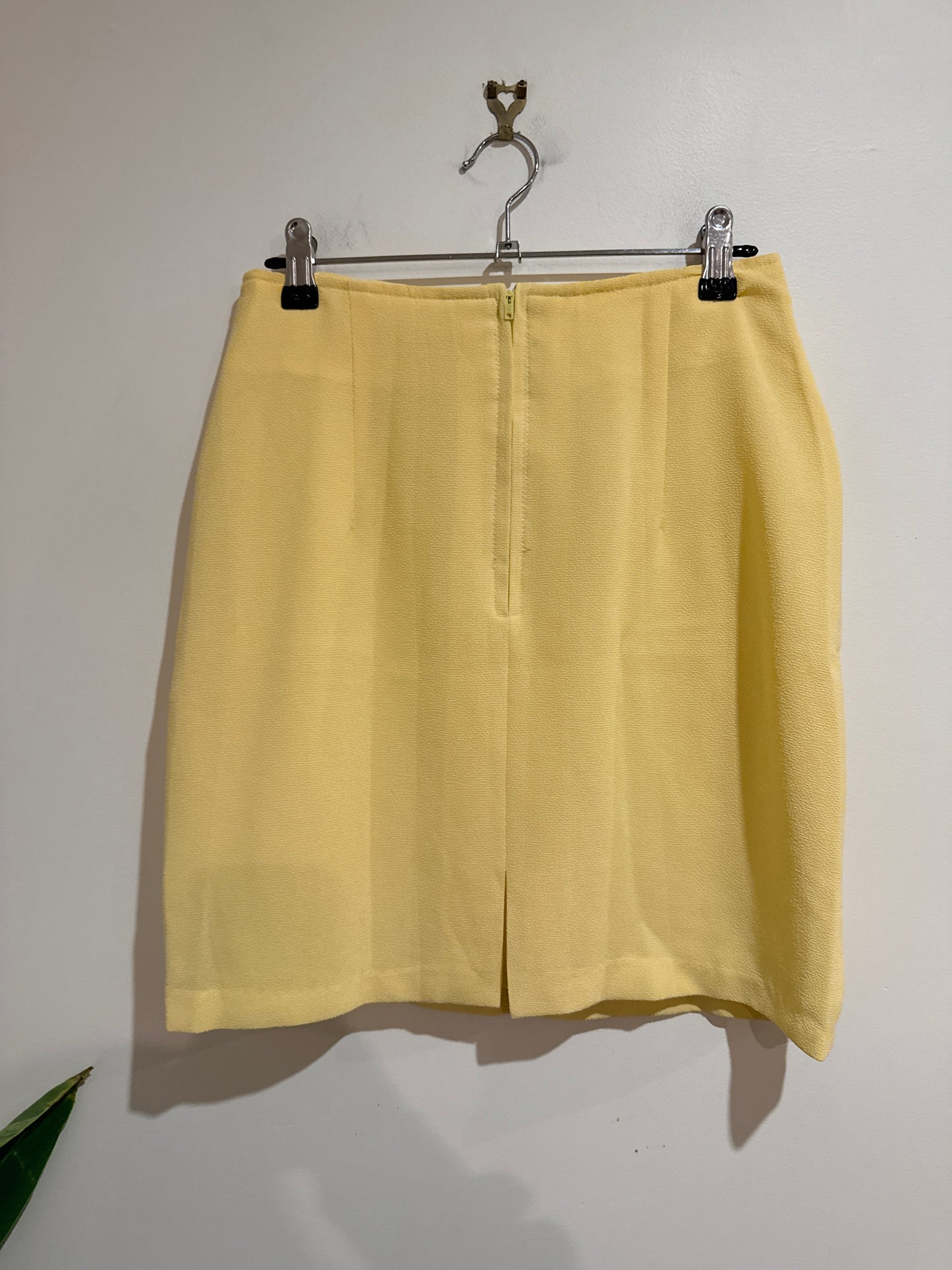 Brand Unknown High-waisted Mini Skirt Size Waist 72cm