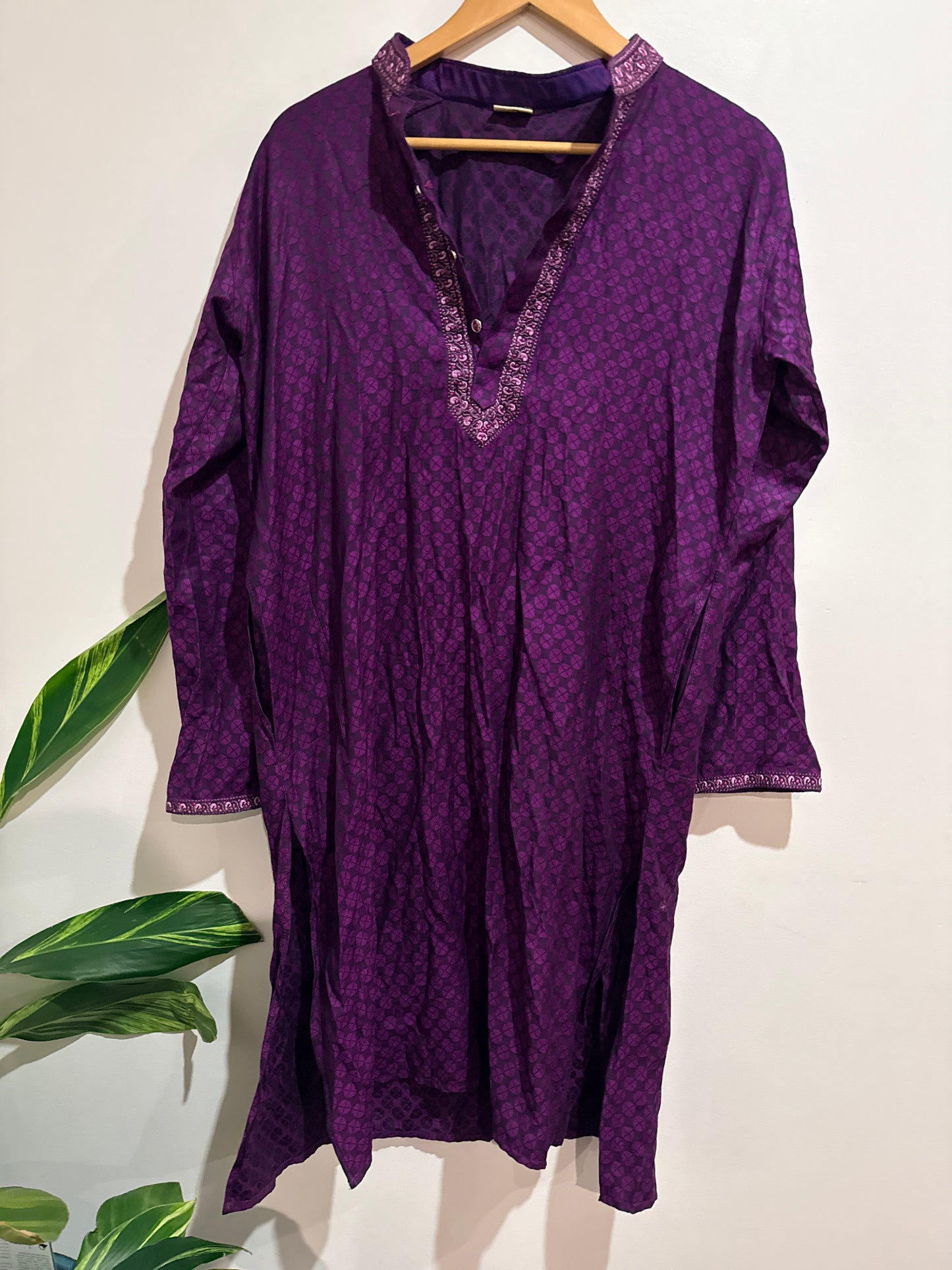 Lhushaal Embroidered Kurta Tunic Top Size 44 | U/Arm to U/Arm 55cm