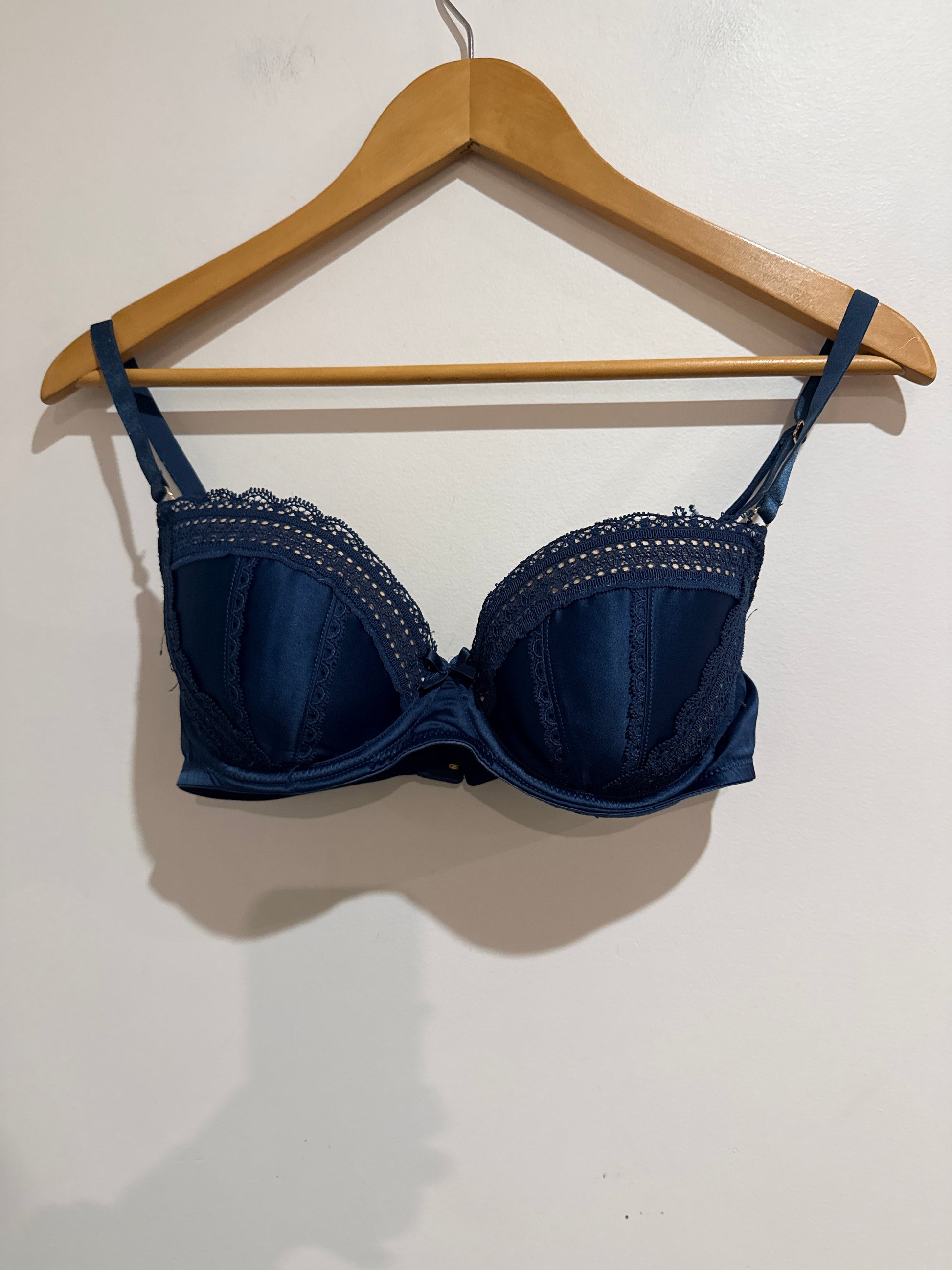 Pleasure State Lace Balcony Bra Size 23